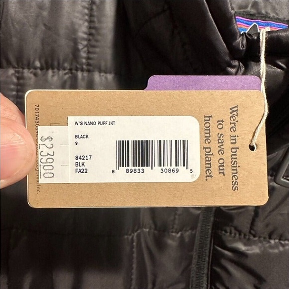 Brand new Patagonia Nano Puff Women Jacket small - Picture 7 of 7